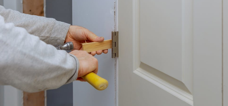 fiberglass entry door repair in Ladera Heights